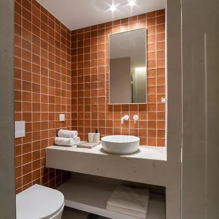 Hidden Apartment *